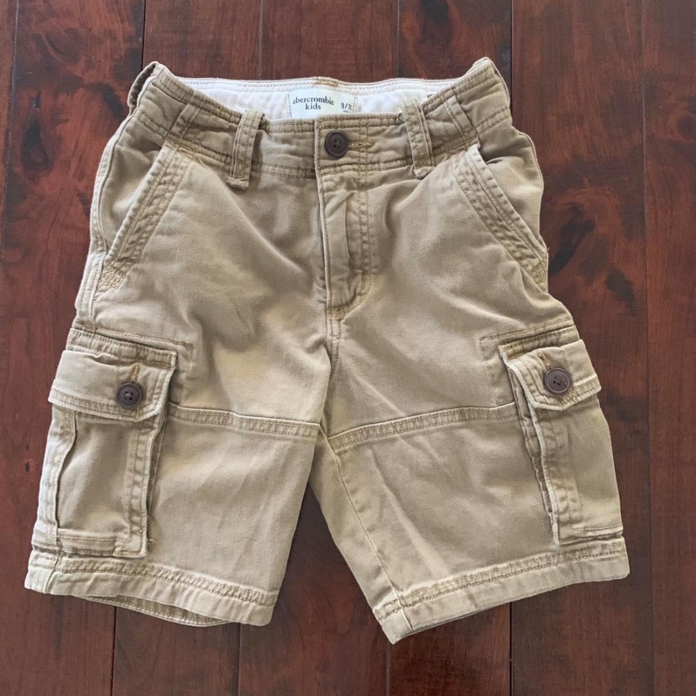 Boy's Shorts Size 9/10